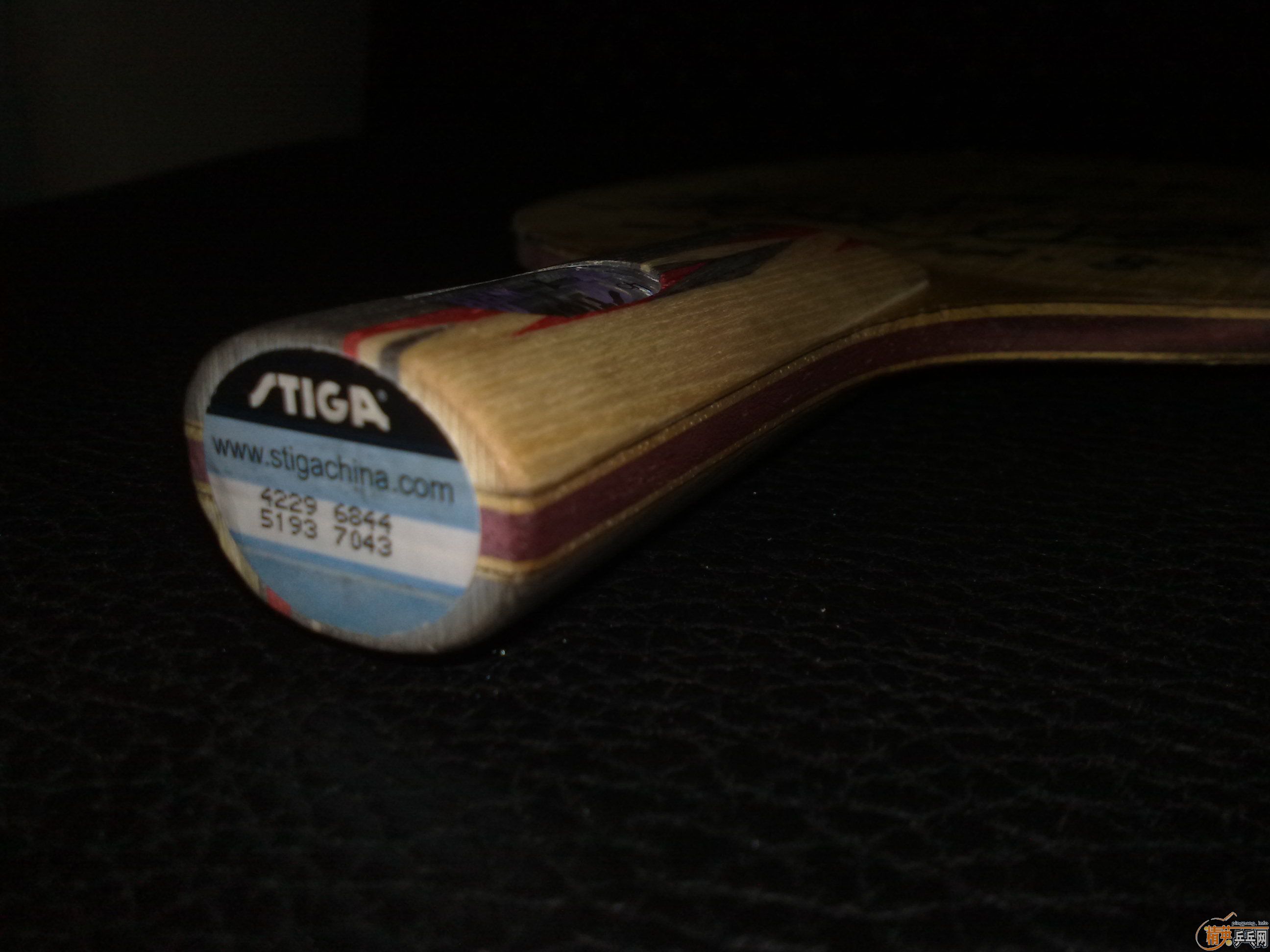 �ƽ���ǩ������̼.�߳���,220����.