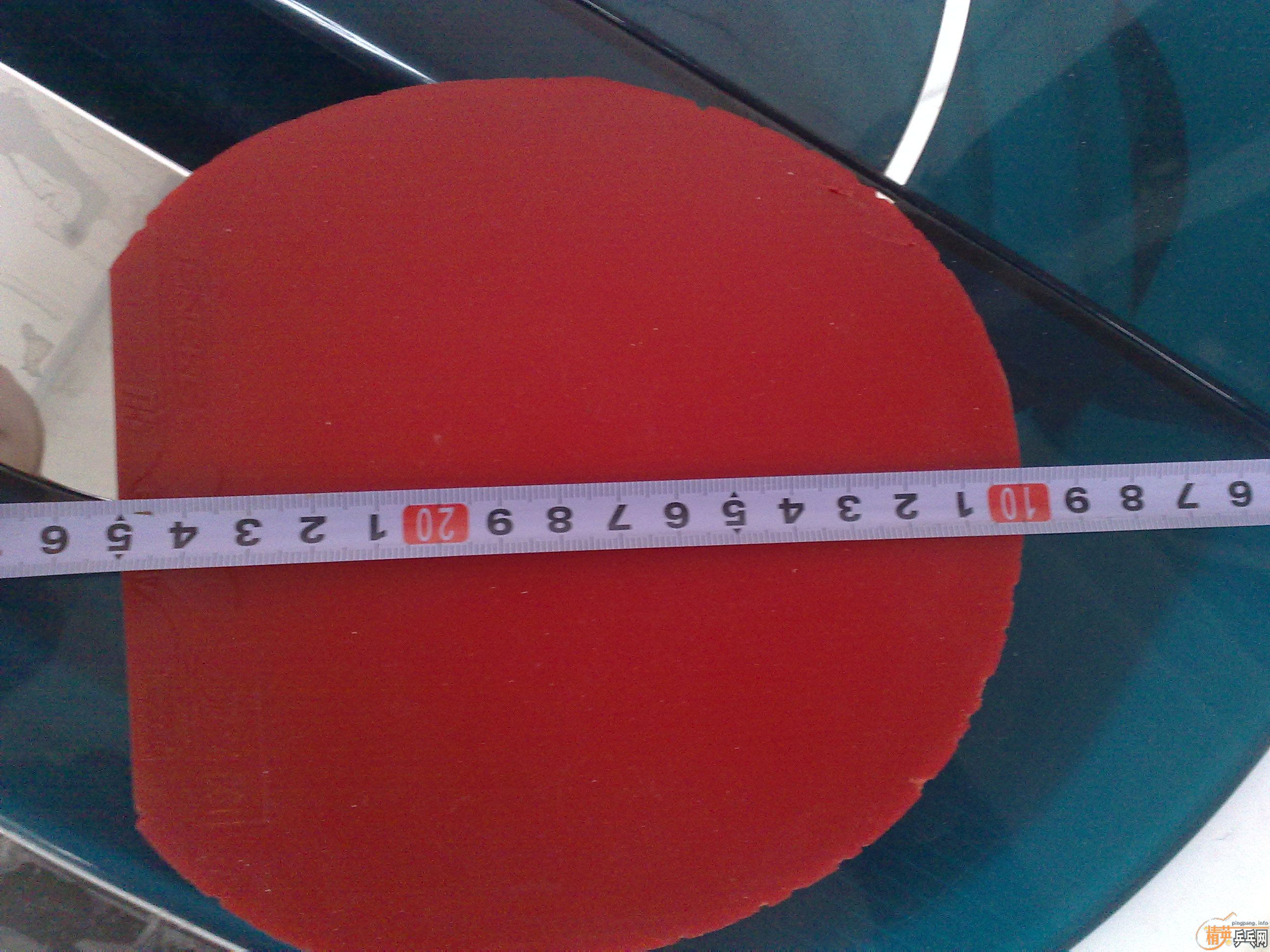 һT05