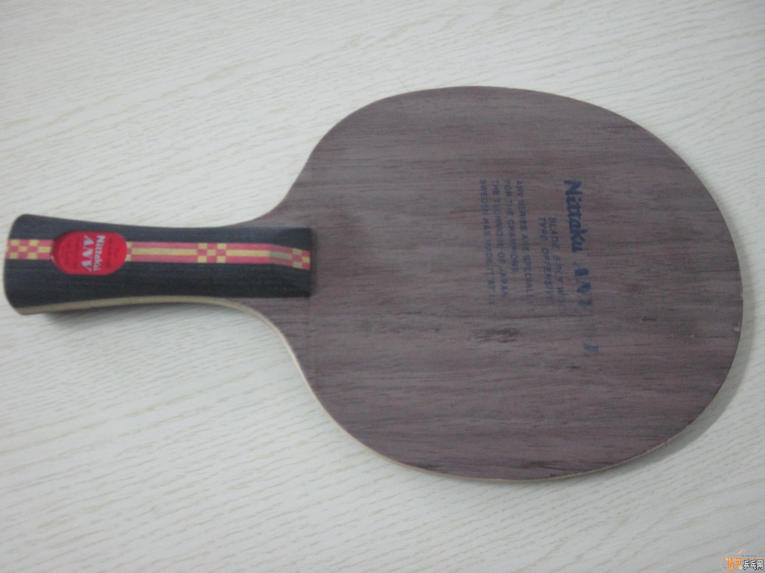 ���������ˣ������������һ��װ��������������񽺣�Nittaku ANV-WL���ʡ���Sriver-L���ۡ�