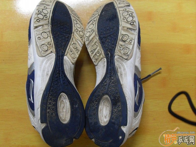 4�齺Ƥ25���ʣ����𱦳��� �����˶�Ь 35����