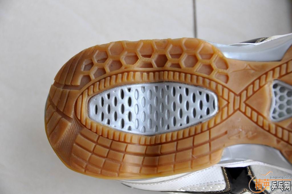 ������˫ƹ����Ь������Ũ��������Ʒ��ã���ֵ�ײ˼ۣ�