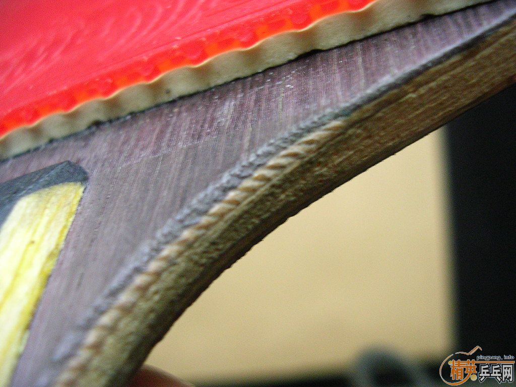 ��һ�����Ӿ���ֱ���һ�ź�ɫ����