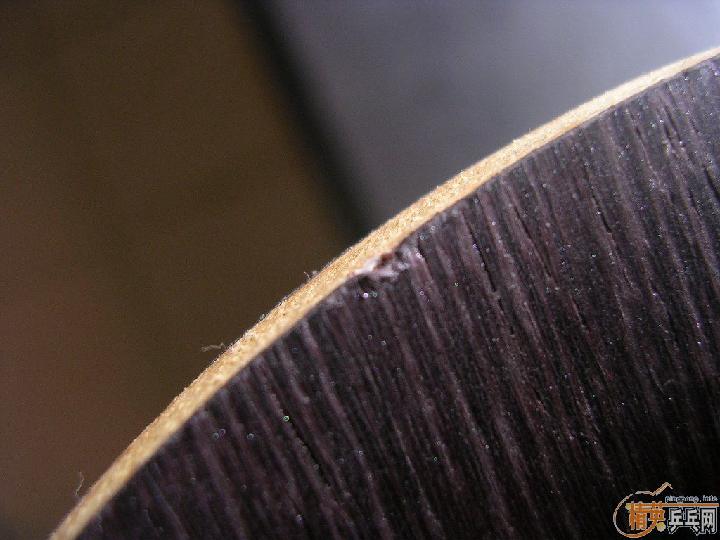 ��һ�����Ӿ���ֱ���һ�ź�ɫ����