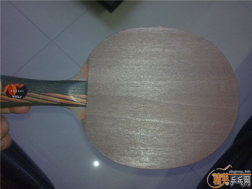 ��ɫ���������ӻ�����