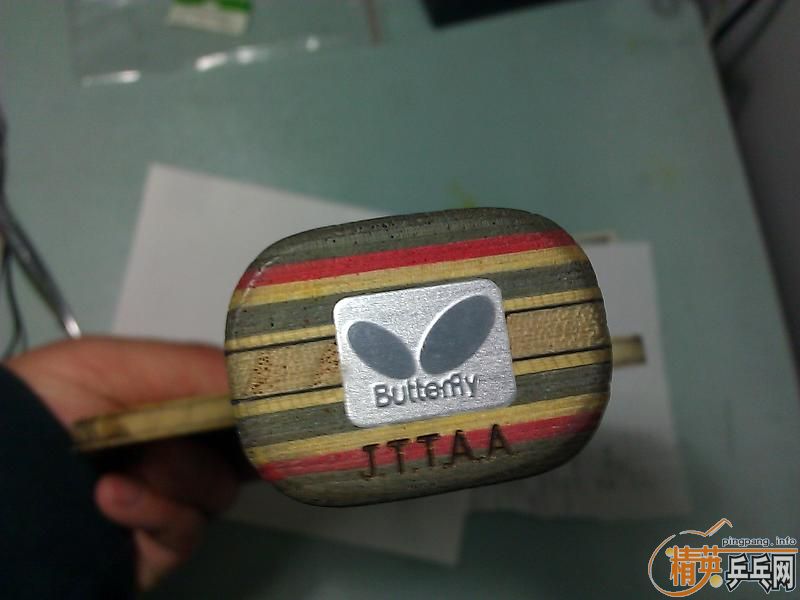 ��������̼�����н�Ƥ���ɣ�������̼����