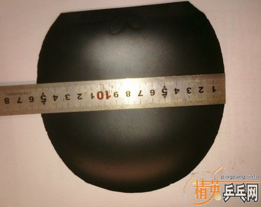 ���µĺ�ɫ���