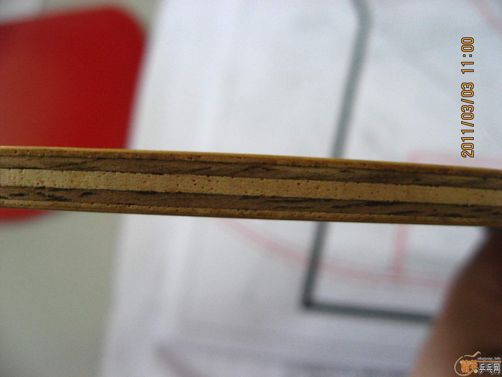 ����ɫ�����ִ���