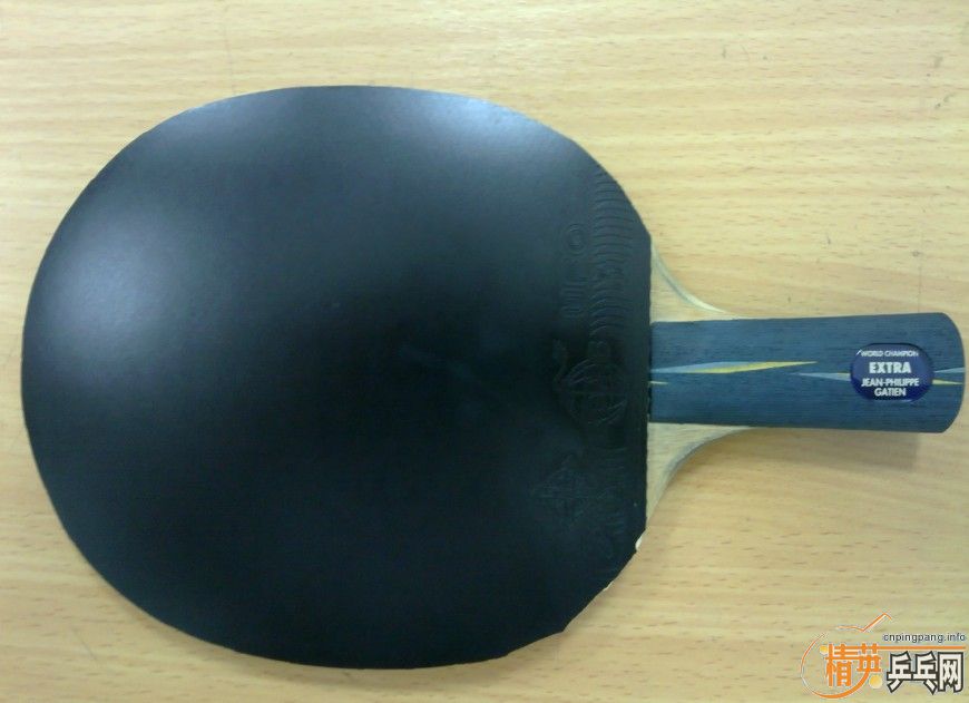 һ��ֱ�����ְ��º�ɫ39��������һ��ֻ�����εķ���������ɫ�գƣ�