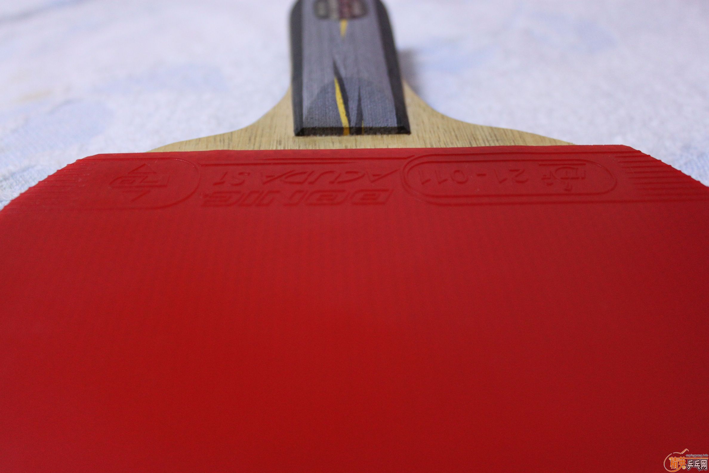 ����9�� ֱ�����S1��ɫ�׽�