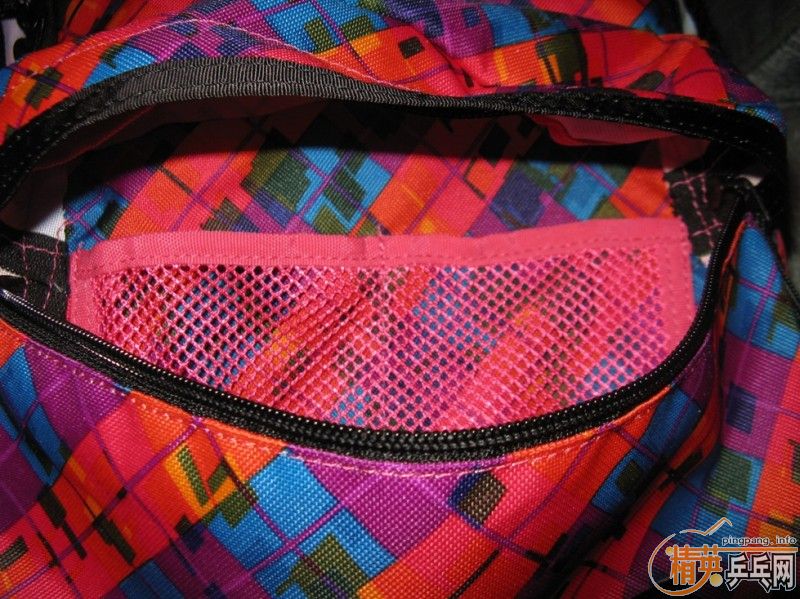 95���ʳ��Ϳ�ר�񱳰�