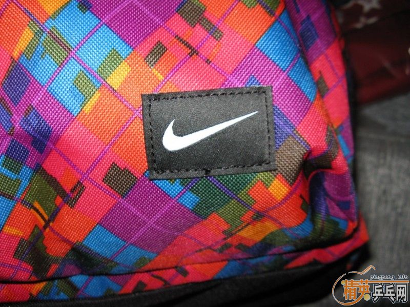 95���ʳ��Ϳ�ר�񱳰�