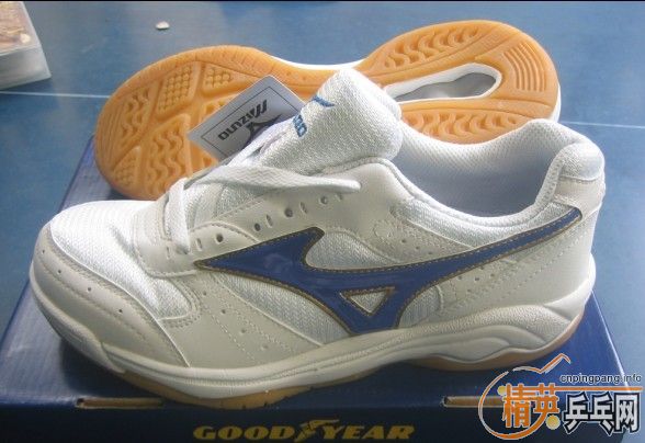 �м��Գ��ڵ���Ʒ����Ũ��Ь�������ֵ�����û�оɵĶ������ӻ�����