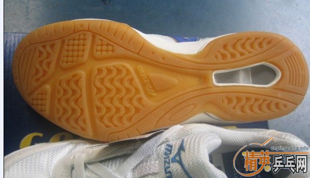 �м��Գ��ڵ���Ʒ����Ũ��Ь�������ֵ�����û�оɵĶ������ӻ�����