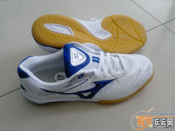 [ԭ]˴һ貨΢ Ũ¿ҶսѥMizuno Wave Drive 5