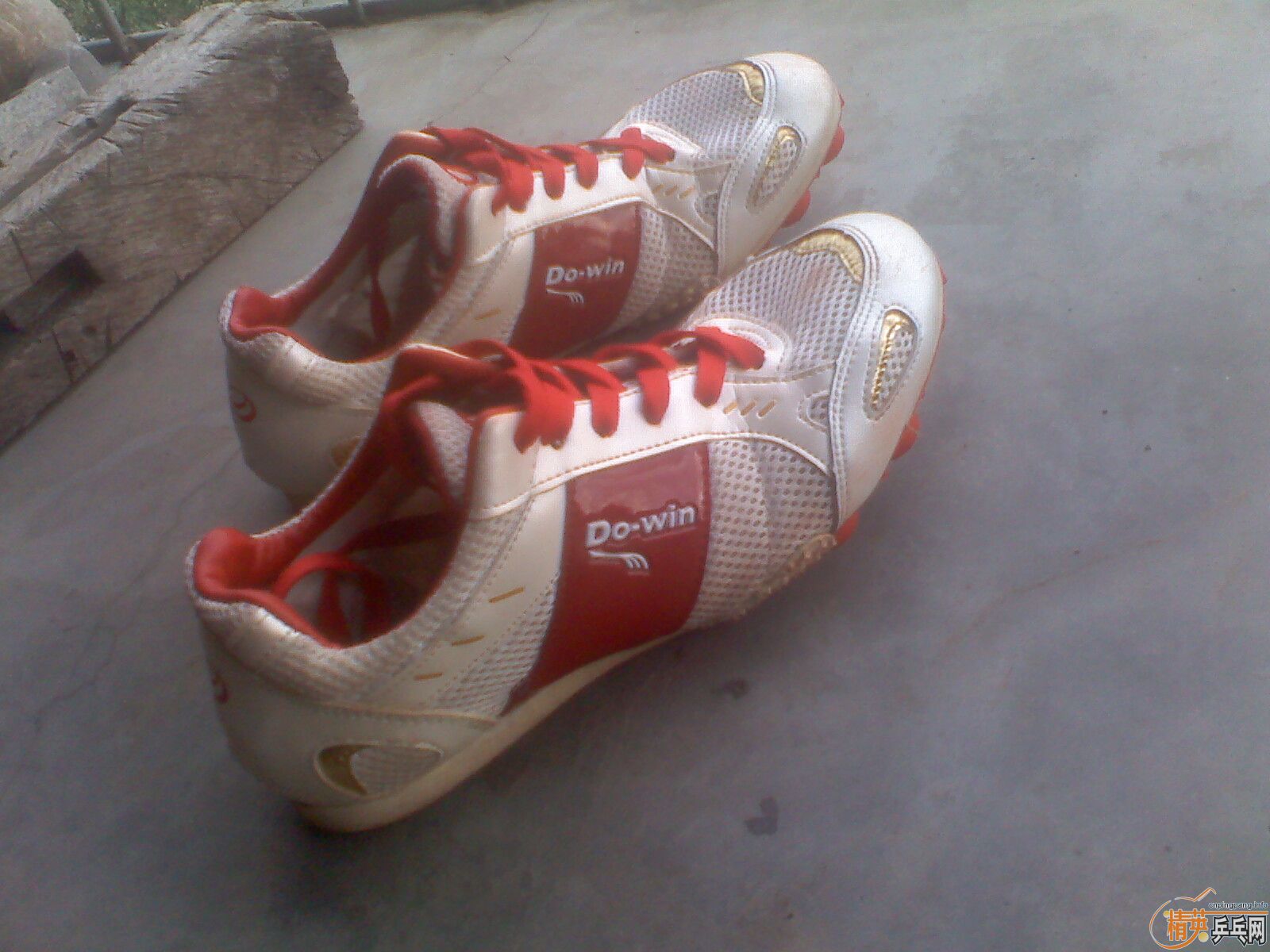 ������û��������Ҫ�ܶ�Ь�ģ��������������㽺Ƥ���Ķ����ԡ�