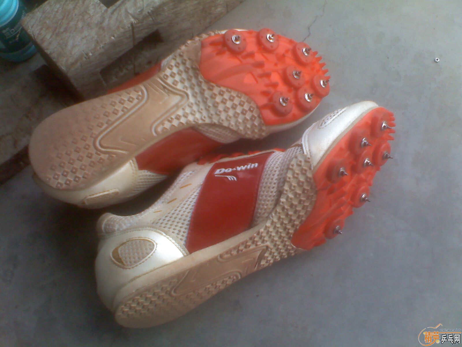 ������û��������Ҫ�ܶ�Ь�ģ������Ƶ�,�������������㽺Ƥ���Ķ����ԡ�