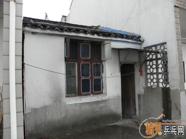 [����]������������Ϊ��С�ϳ������Ž�����΢Ц����Ҷ���������ɣ�