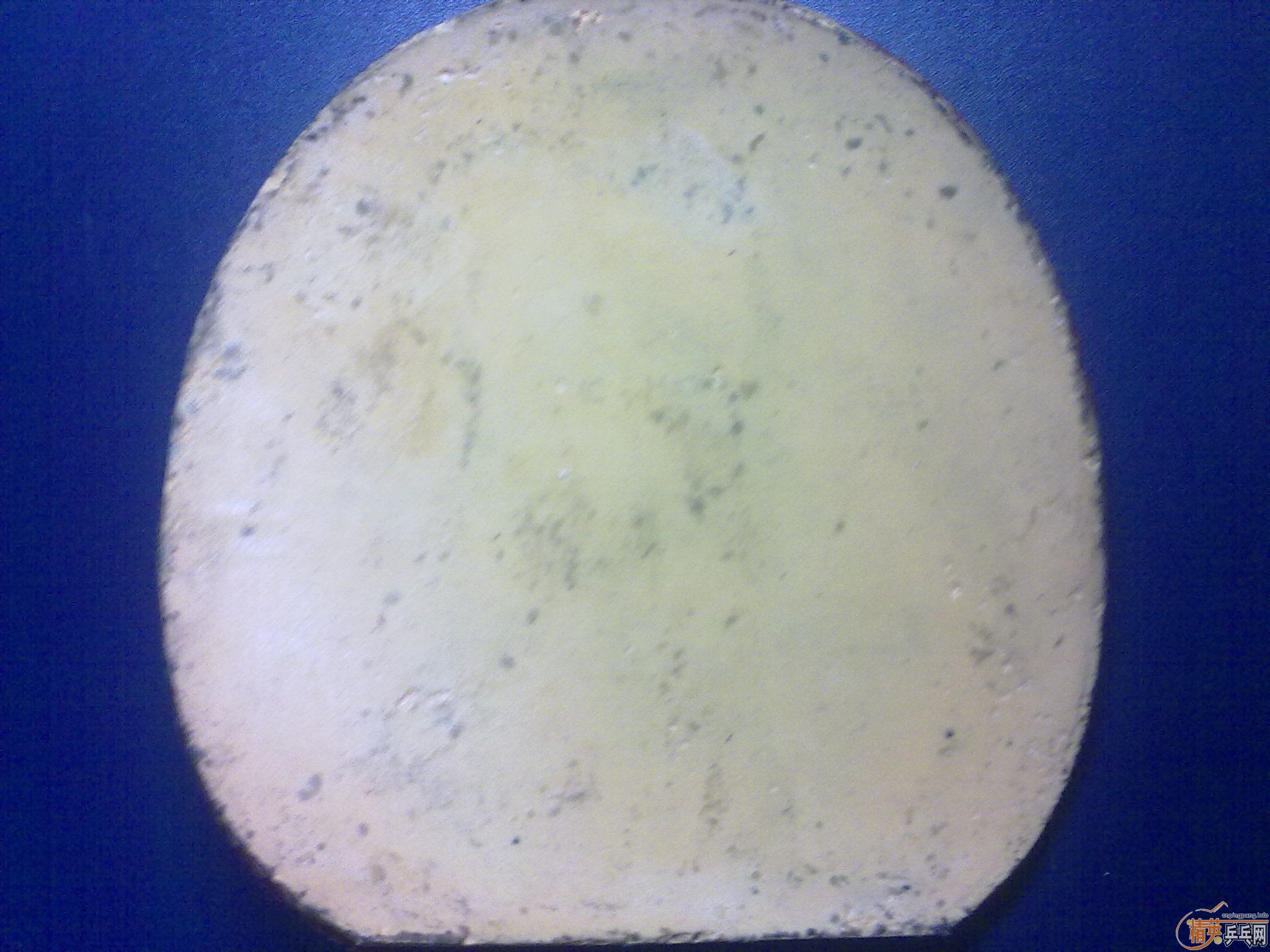 �����������ô�İ���ͬʱ���к�����Ƥ