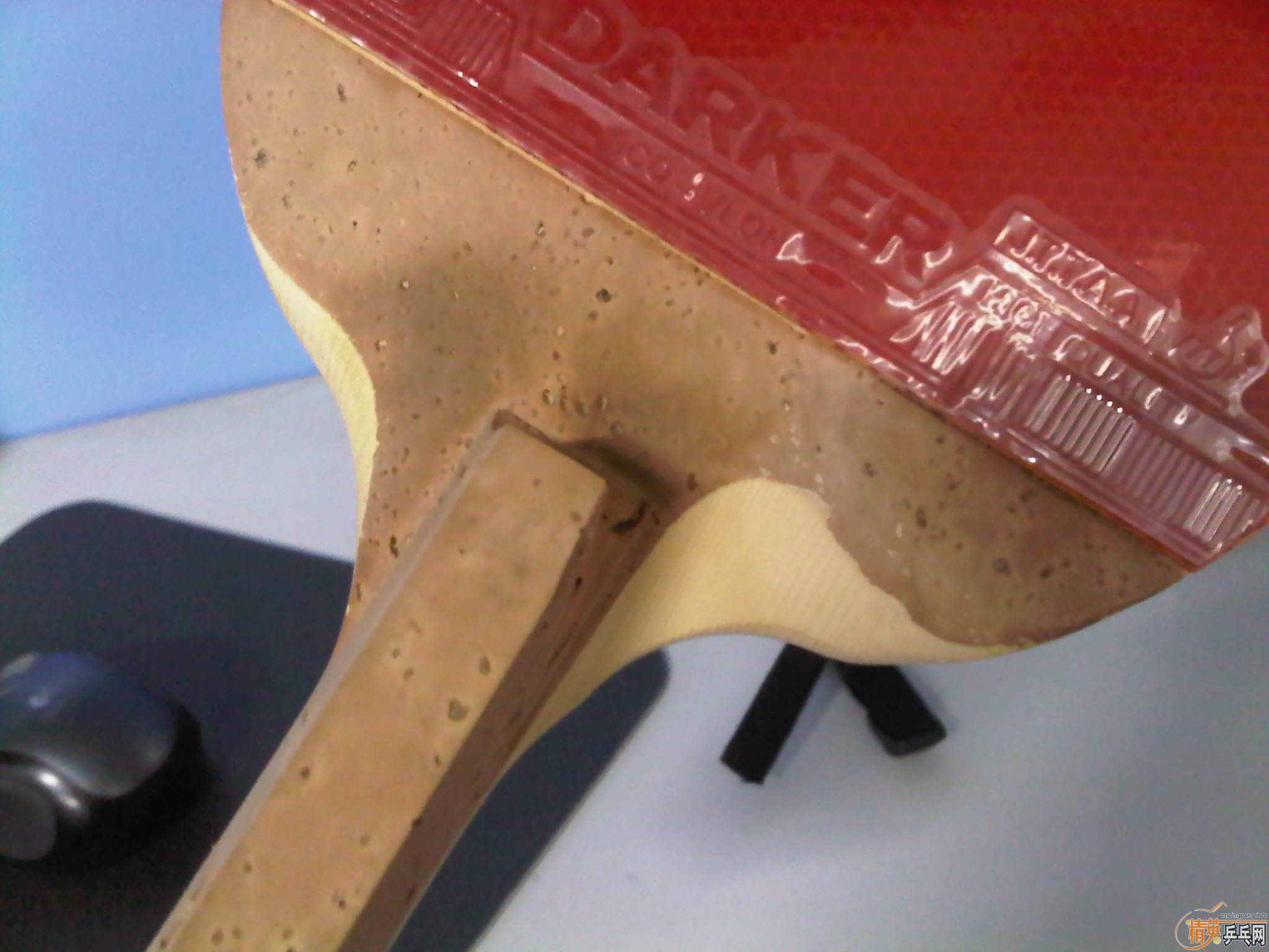 ����һֻ�������Ͻ𣬴�ĥ�����ģ���ש����ģ�