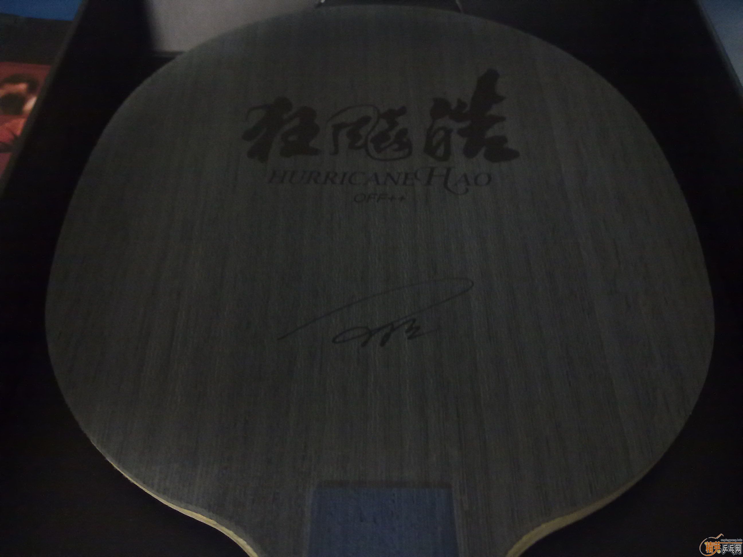 ����  300��