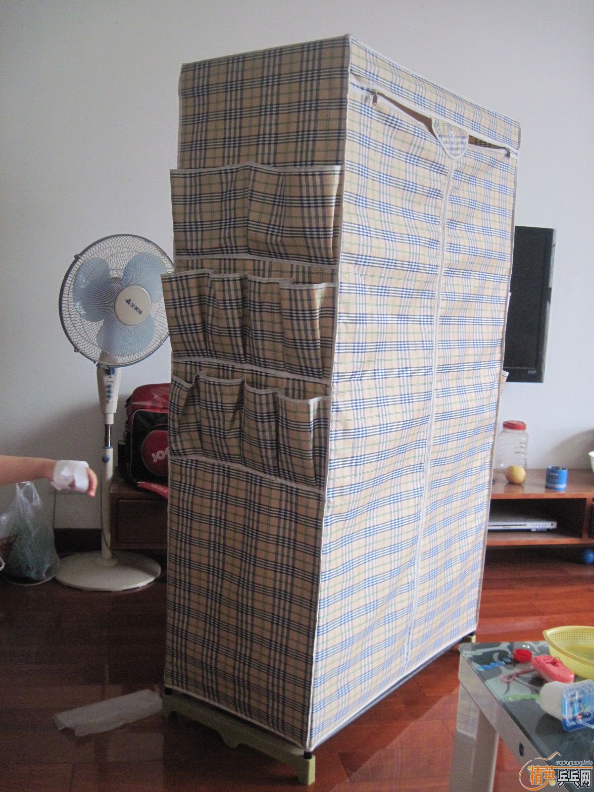 ���ò��¹��뻻���ɫ��J.O