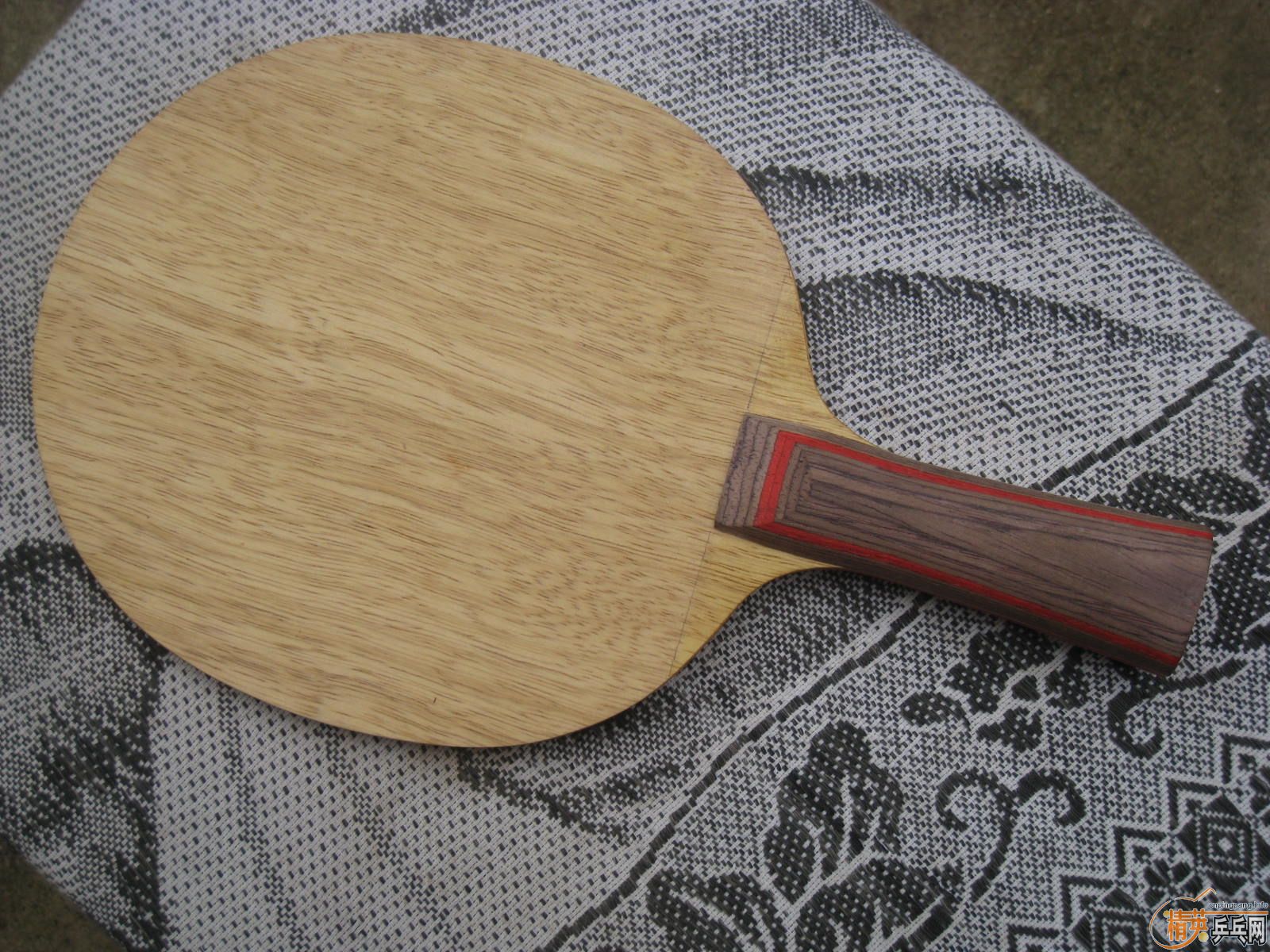 ����˵�е�ɽկCL 255���100��