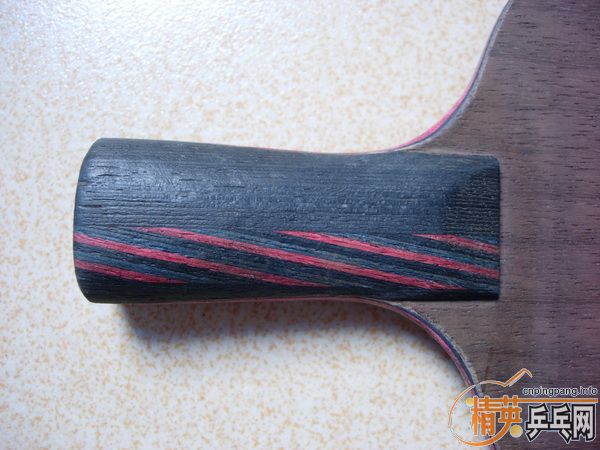 ������ʵ�ĺ�ڣ���ͼ��