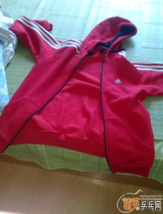 ����һ��10���µİ��ϴ��ɫ���£�ֻ������ʱ����һ�Σ���