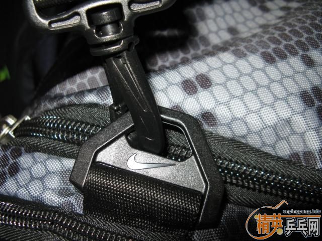 ר����Ʒ�Ϳ�ѵ��Ͱ������