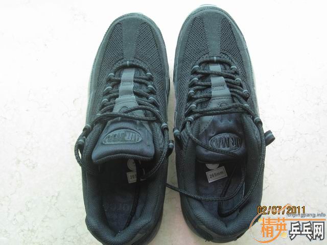 ��Ʒ��ɫ�Ϳ������˶�Ьת��