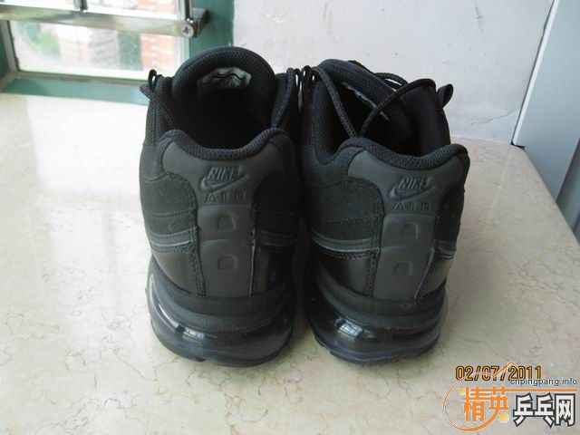 ��Ʒ��ɫ�Ϳ������˶�Ьת��