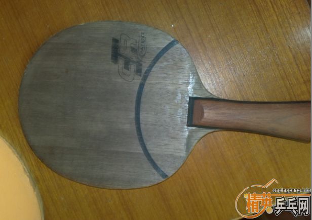 ճ   
