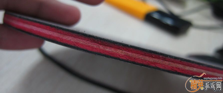 ��ͬ�����ں�һ�����º����˷�ӳ��ɽկ�������