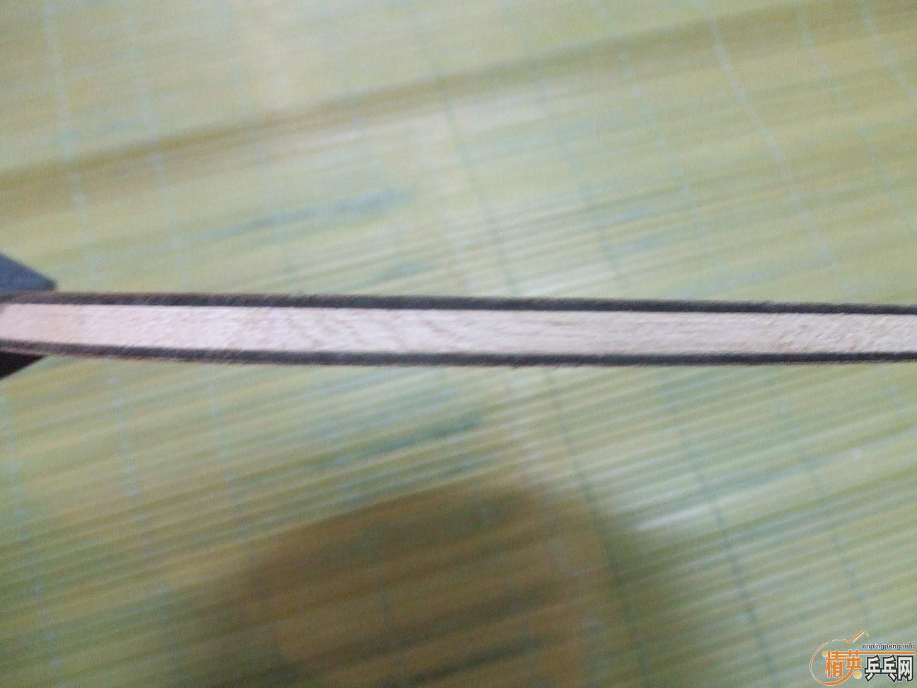 ��ɫ����İ���ֱ�� �� ���