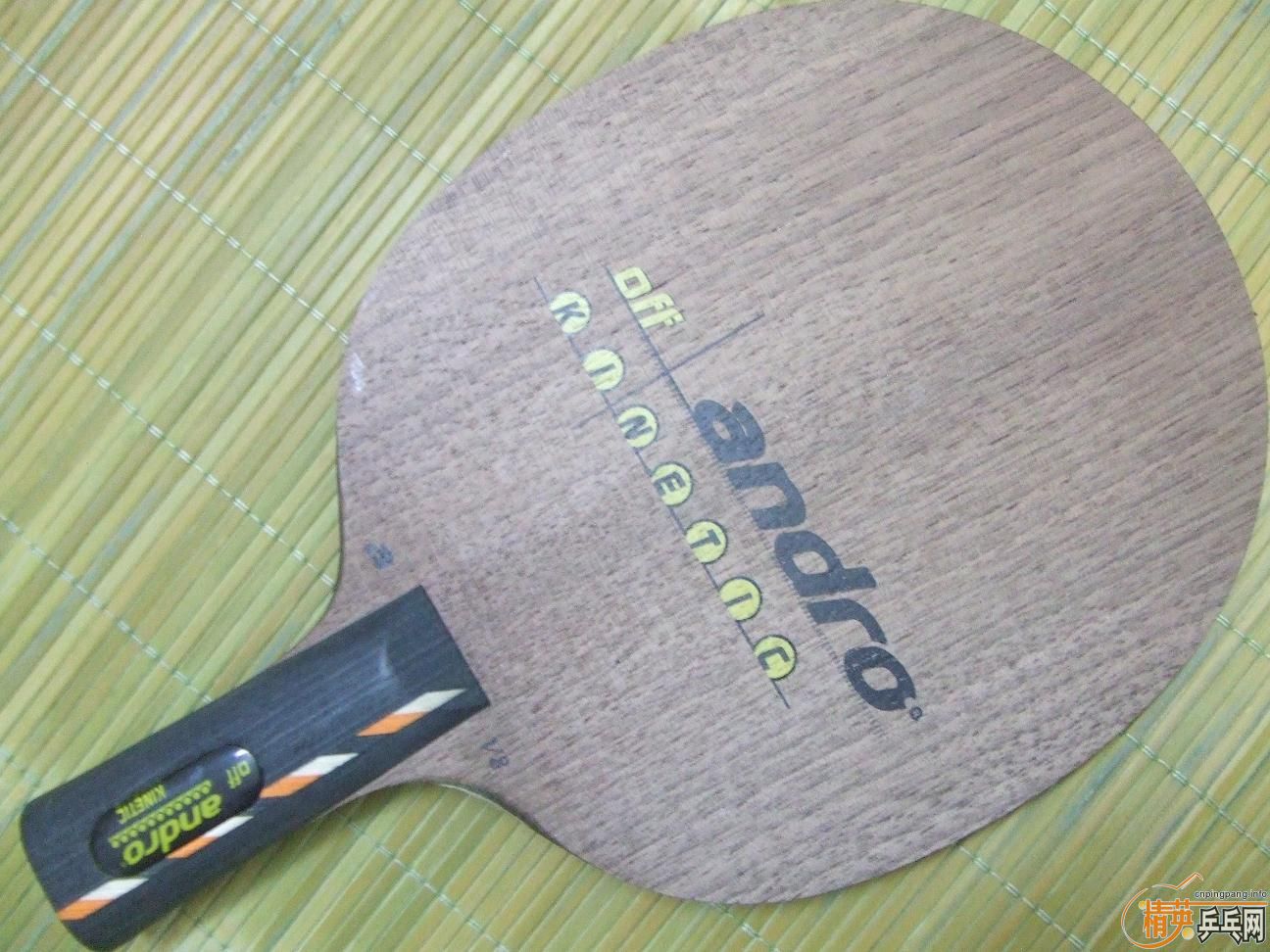 ��ɫ����İ���ֱ�� �� ���