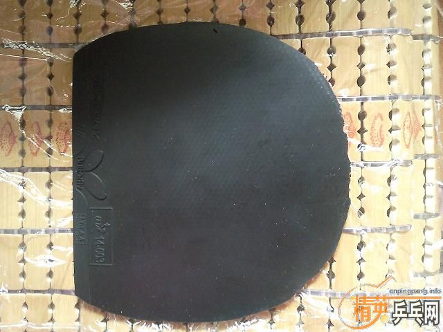 ��ɫ���µĺ�ɫT64