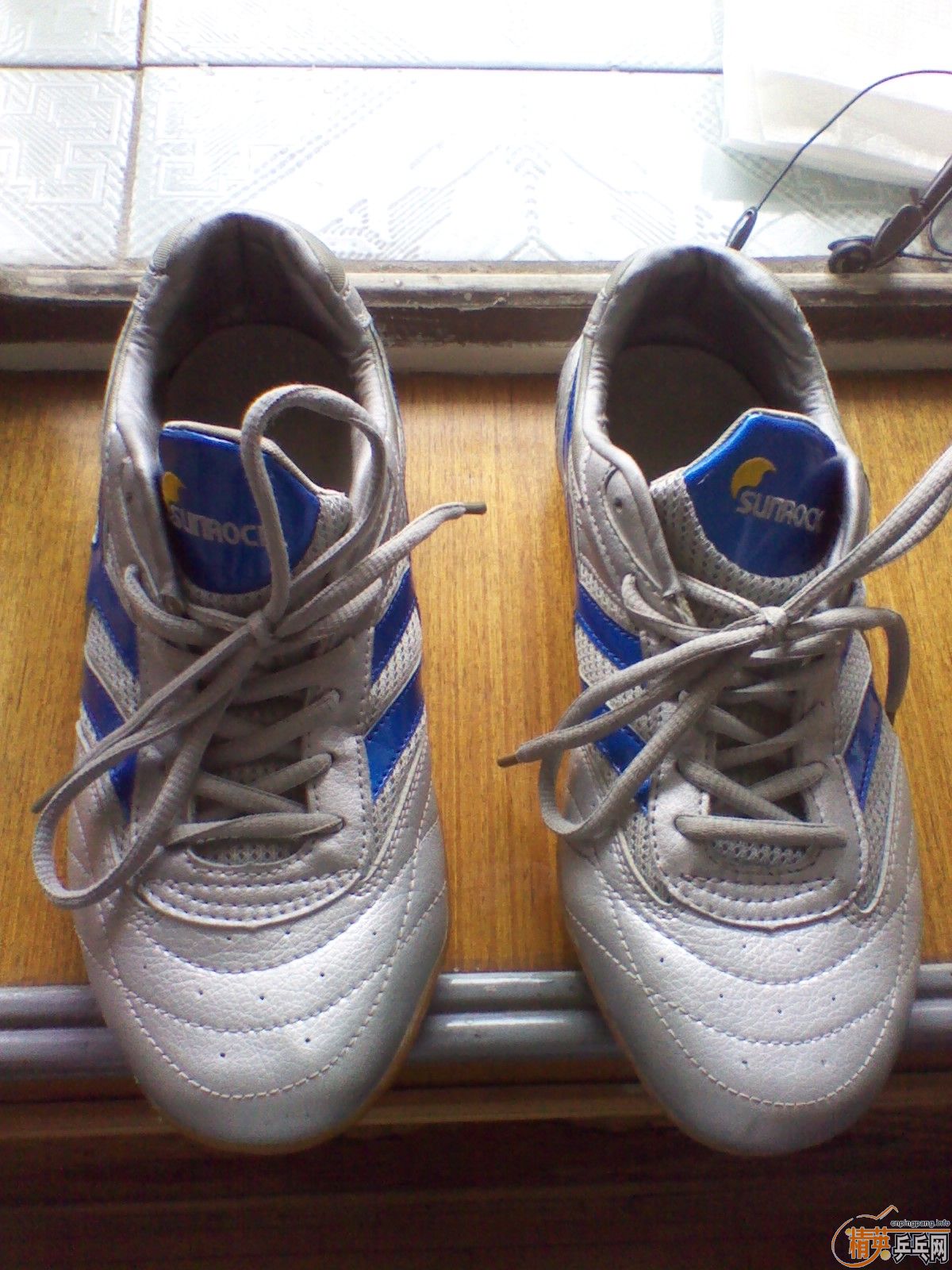 ɽŵ����ƹ����Ь��41�룬֧�������׻�ƹ����Ʒ���ߵ����ڴ�����2G DDR800)