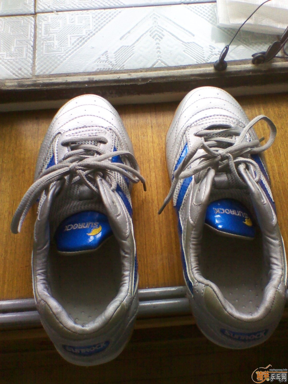 ɽŵ����ƹ����Ь��41�룬֧�������׻�ƹ����Ʒ���ߵ����ڴ�����2G DDR800)