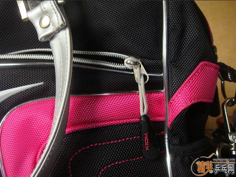 ���������һ���ɫ�����ĺ������