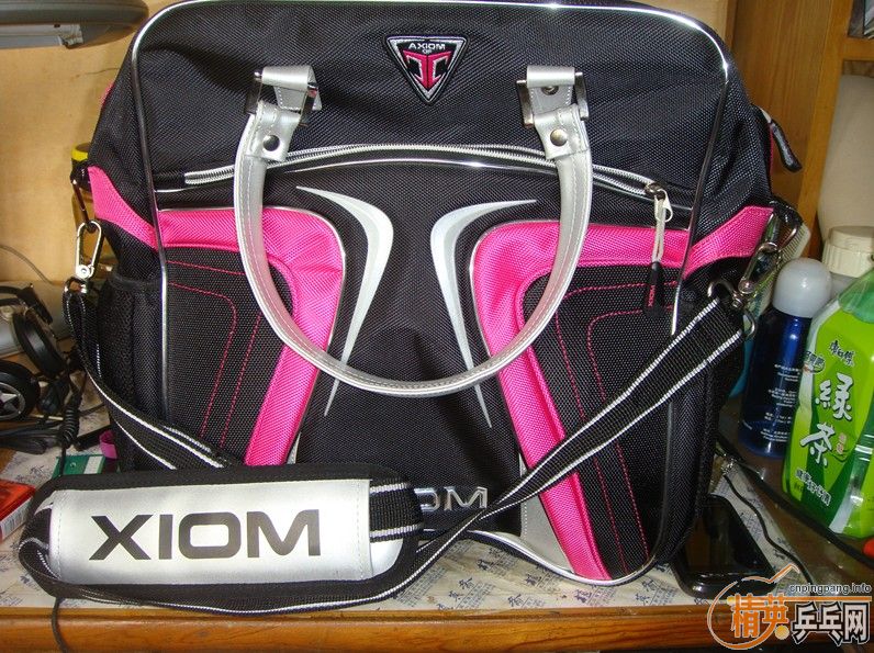 ���������һ���ɫ�����ĺ������