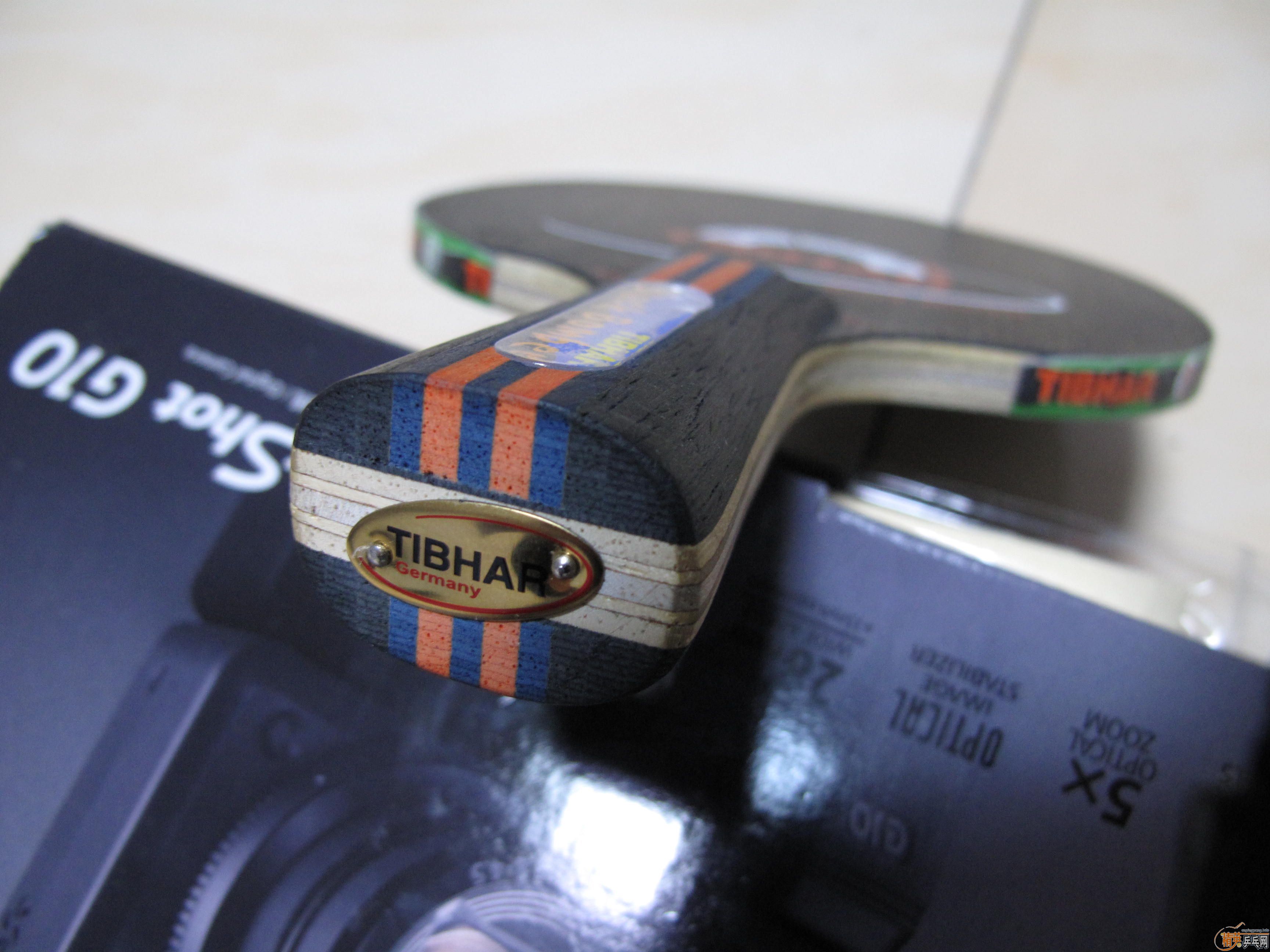 ��ͦ�κ�ɫ��ը���װ�