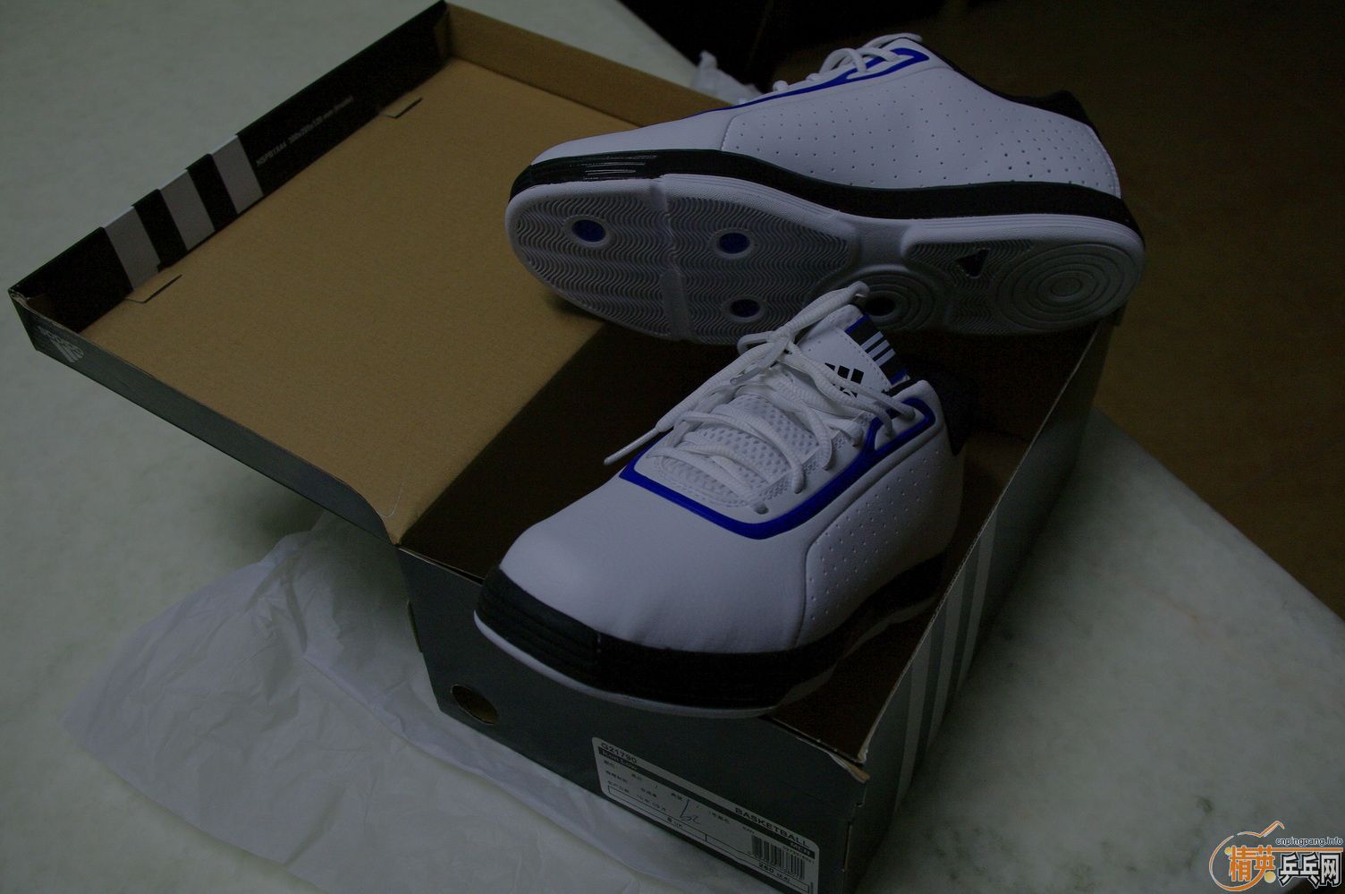 99�׽� ���ϴ�˹ ADIDAS ����Ь ��ֱ��