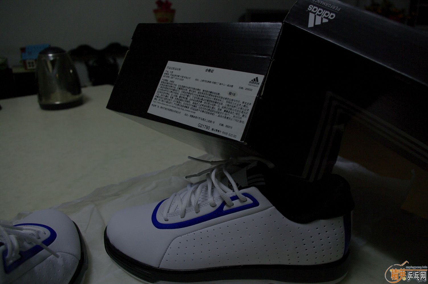 99�׽� ���ϴ�˹ ADIDAS ����Ь ��ֱ��