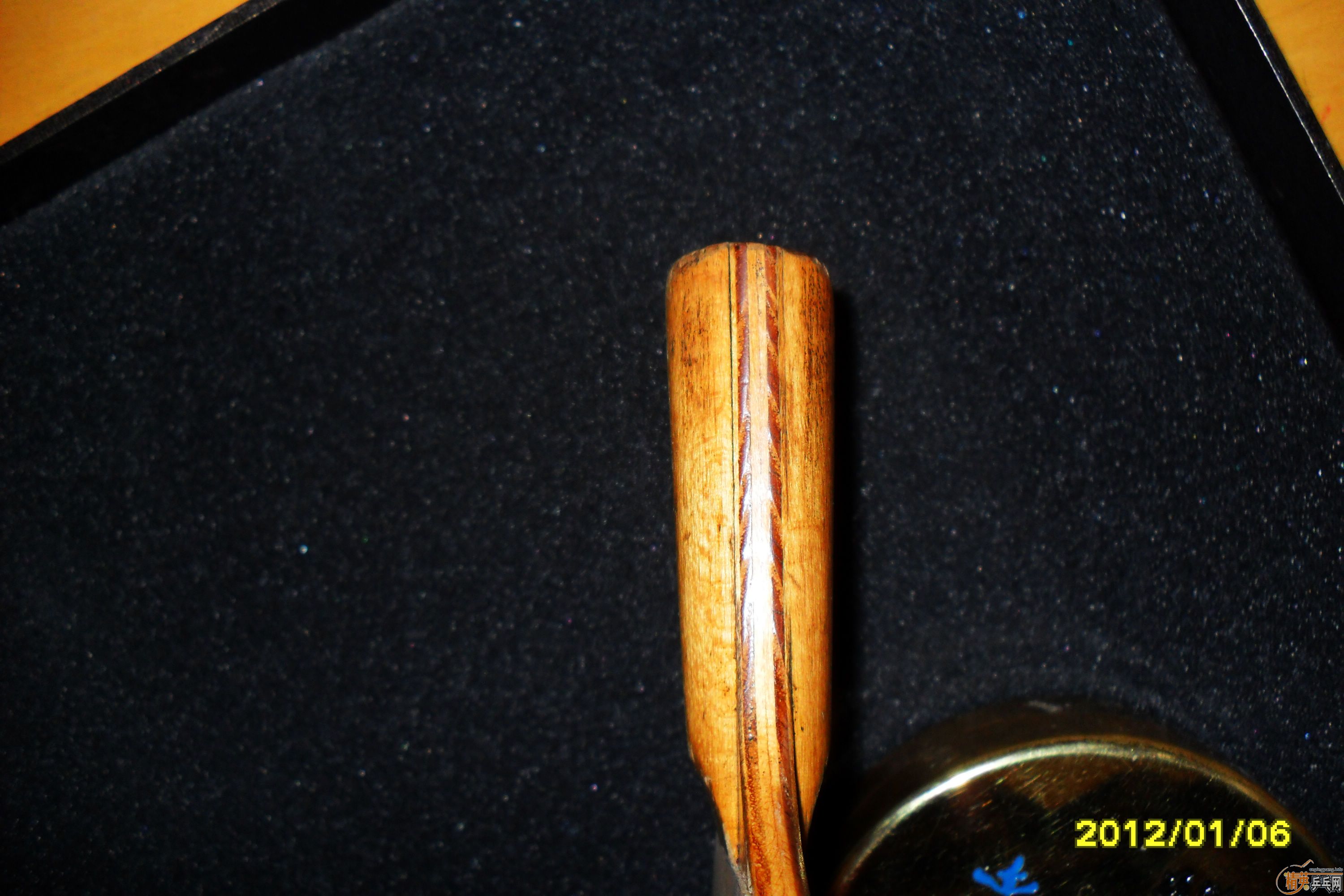 60�����������νŤ��������