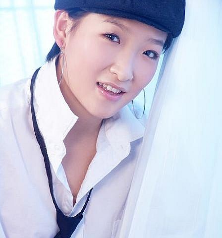 ���Ѿ����ˡ�������210���� ֧������ ���Խ����װ� �л�ֱ�� ˹�ٿ� ����� STIGA TUBE LIGHT  �з�α��ǩ�����ı����롣 ��֧���� ����Ŀ����������Ҳ�������������