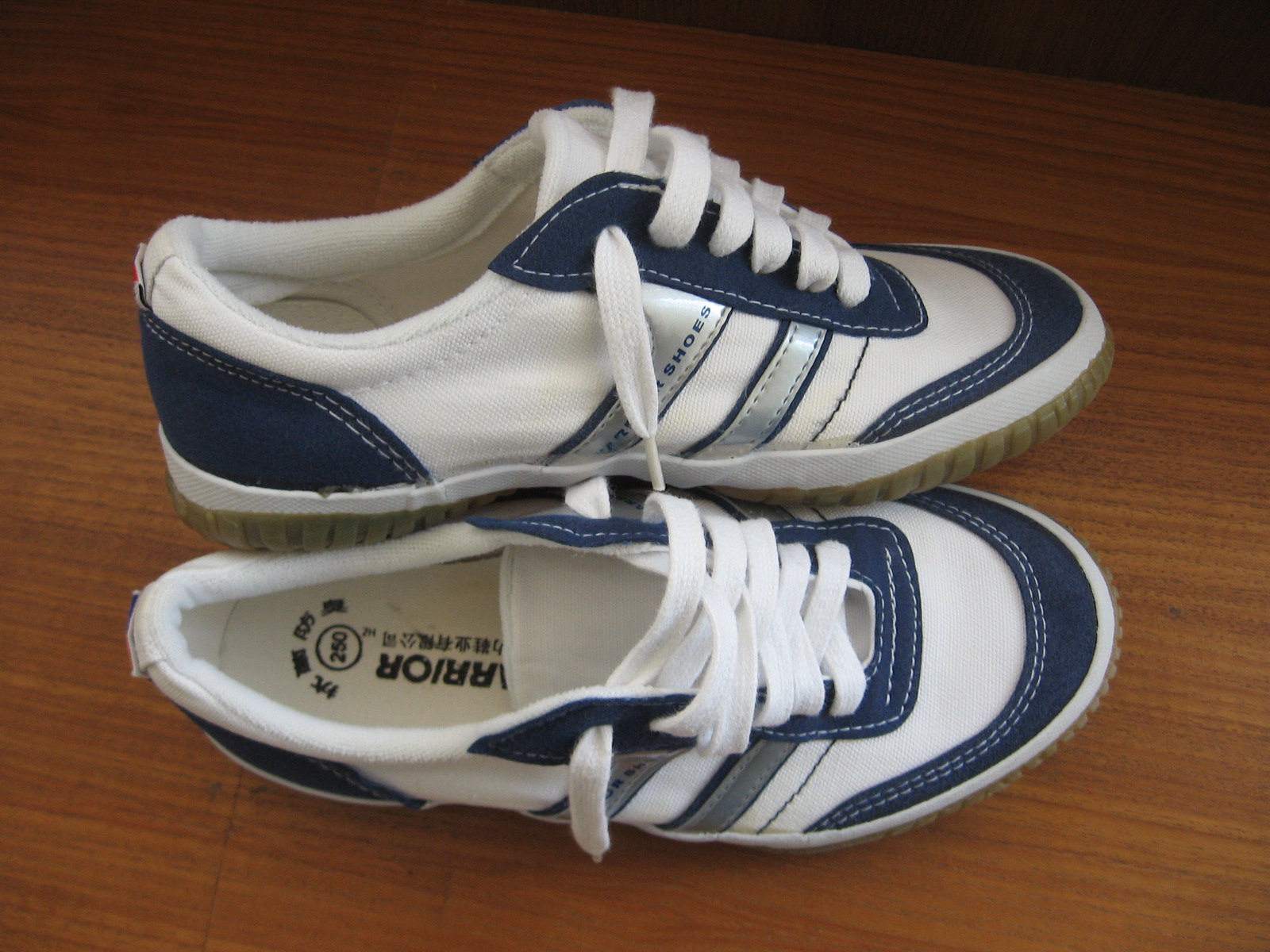 ������ ���� ƹ����Ь