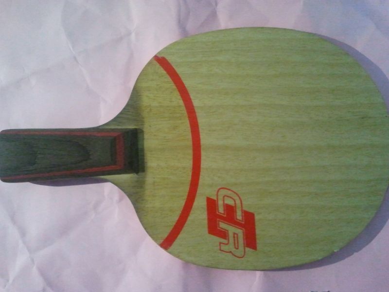 ������ֱ�ĺ�4���£������̶��ˡ�����������ͷֱ���飬�����ڶ��ꡫ����������