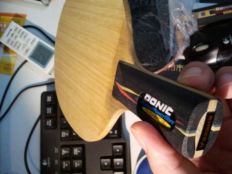 ������ֱ�ĺ�4���£������̶��ˡ�����������ͷֱ���飬�����ڶ��ꡫ����������