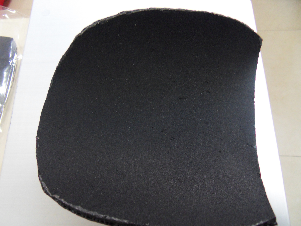 �������S1��100���ͽ�����V��80��������ֱ����棬���Ǻ�ɫ��