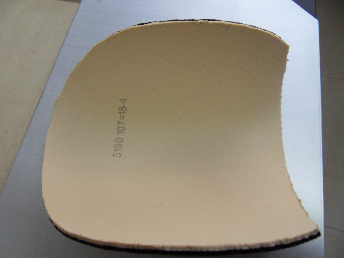 �������S1��100���ͽ�����V��80��������ֱ����棬���Ǻ�ɫ��